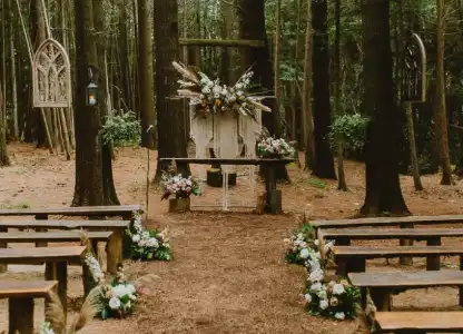 Chic Whispering Springs Italian Wilderness Wedding