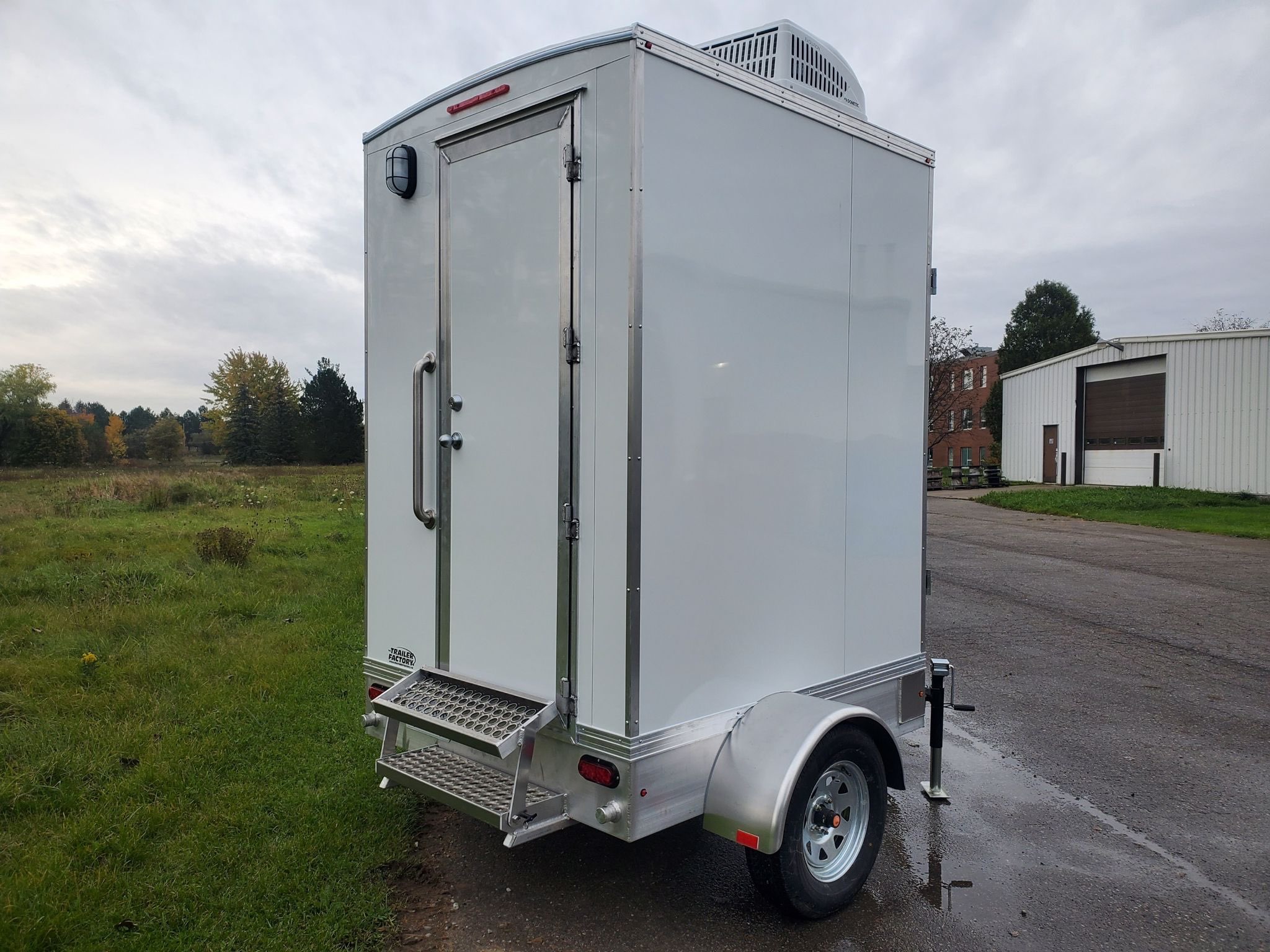 One Unit Washroom Trailer